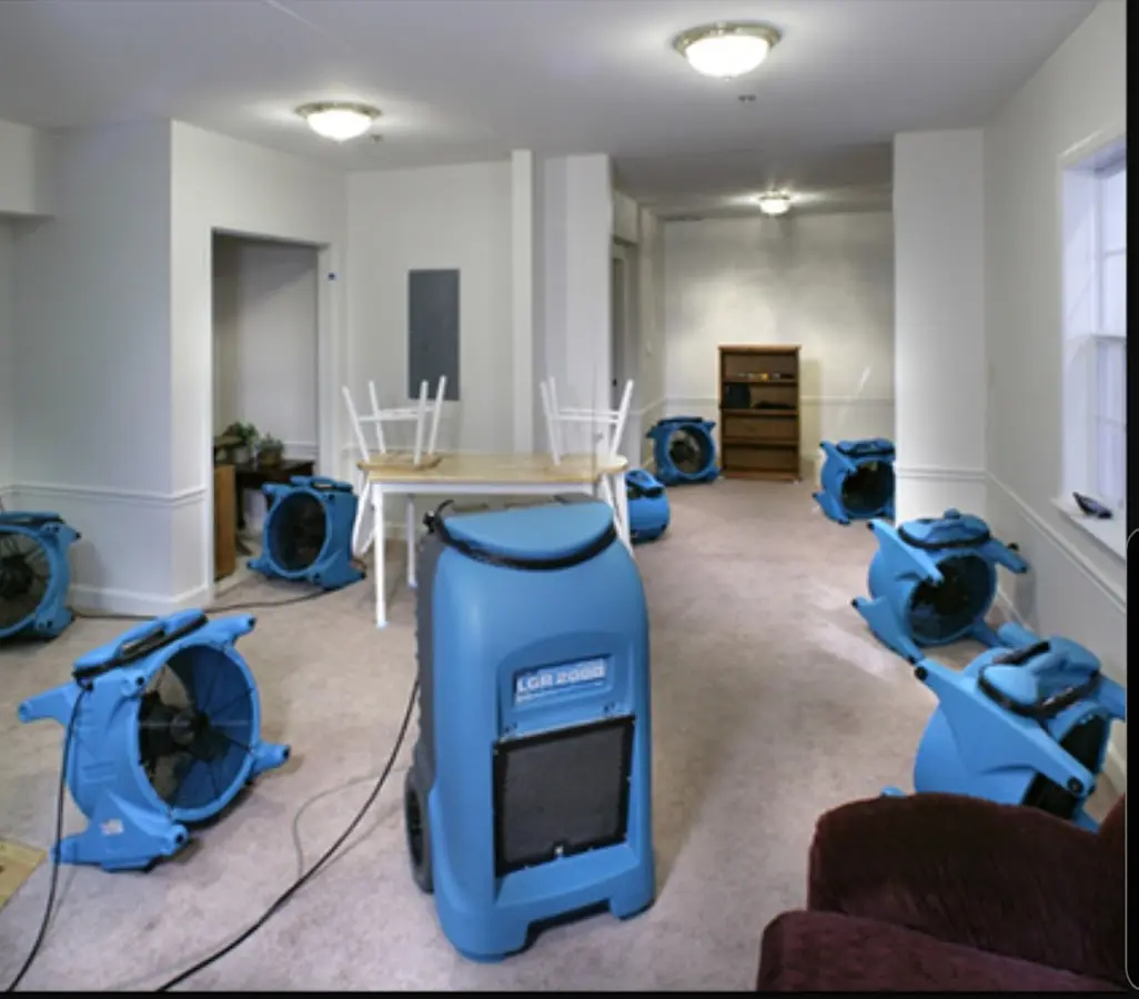 Air movers and dehumidifier setup for Water Extraction & Removal in Aloha